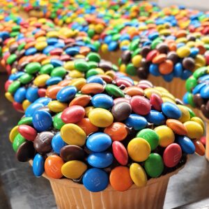 M&M Cupcake (Chocolate | Strawberry)